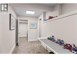 Hobby Room - 
