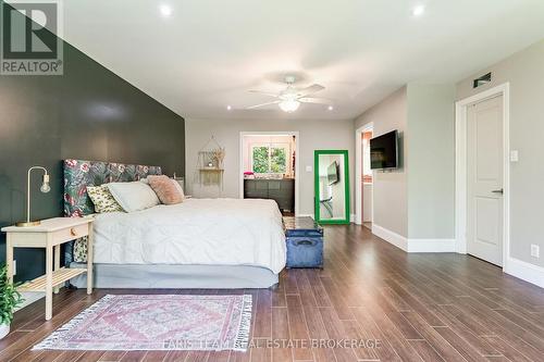 17956 Warden Avenue, East Gwillimbury, ON - Indoor Photo Showing Bedroom
