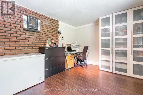 17956 Warden Avenue, East Gwillimbury, ON - Indoor Photo Showing Office