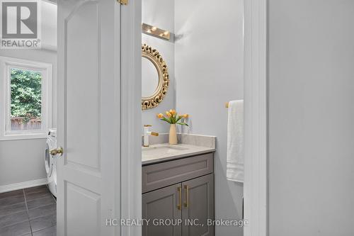 86 Beare Trail, Newmarket, ON -  Photo Showing Bathroom