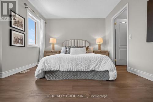 86 Beare Trail, Newmarket, ON - Indoor Photo Showing Bedroom