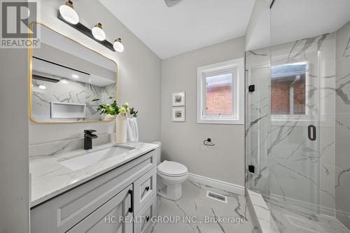 86 Beare Trail, Newmarket, ON - Indoor Photo Showing Bathroom