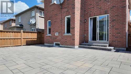 86 Beare Trail, Newmarket, ON - Outdoor With Exterior