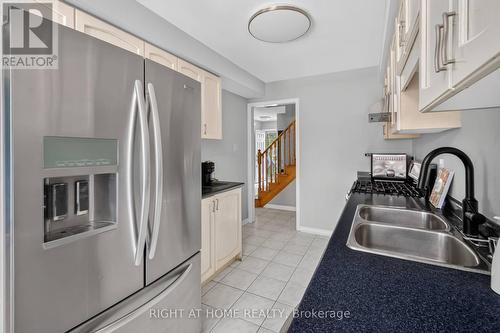 10 Lento Court, Vaughan, ON - Indoor Photo Showing Kitchen With Double Sink