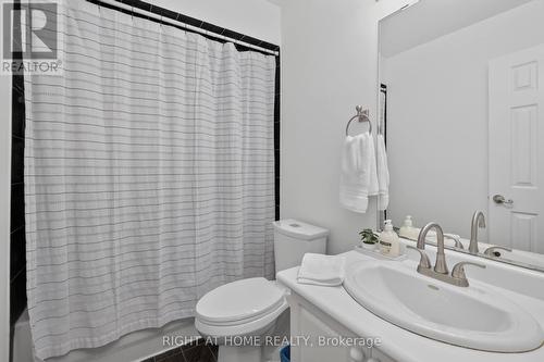 10 Lento Court, Vaughan, ON - Indoor Photo Showing Bathroom