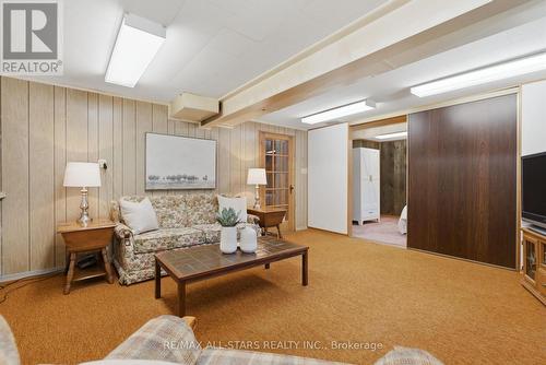 710 Regional 13 Road, Uxbridge, ON - Indoor