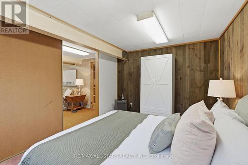 710 Regional 13 Road, Uxbridge, ON - Indoor Photo Showing Bedroom