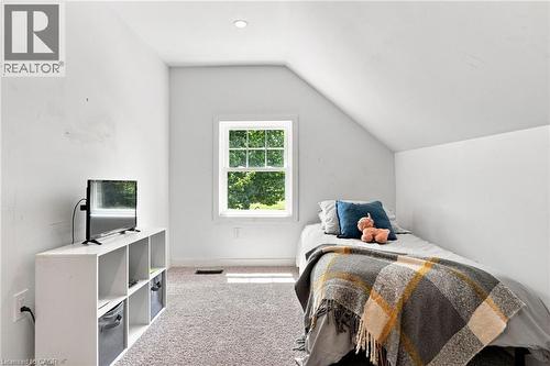 62 Thompson Road, Brantford, ON - Indoor Photo Showing Bedroom