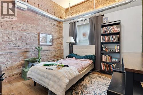 1020 King Street E, Kitchener, ON 