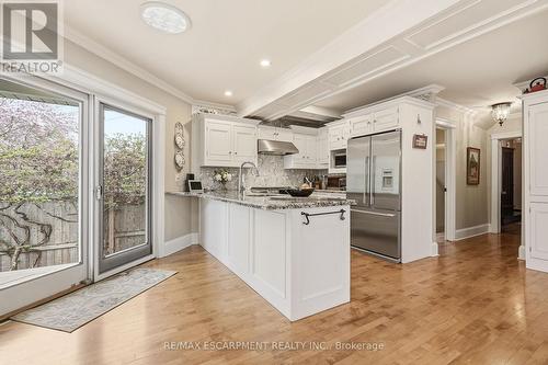 2116 Caroline Street, Burlington, ON - Indoor Photo Showing Kitchen