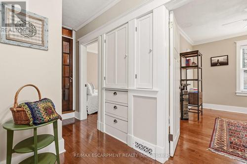 2116 Caroline Street, Burlington, ON - Indoor Photo Showing Other Room