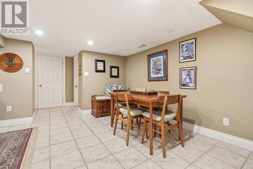 2116 Caroline Street, Burlington, ON - Indoor Photo Showing Dining Room