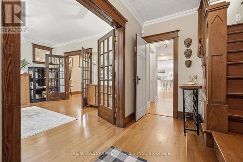2116 Caroline Street, Burlington, ON - Indoor Photo Showing Other Room