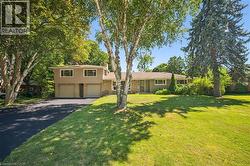 636 IROQUOIS Avenue  Ancaster, ON L9G 3B4