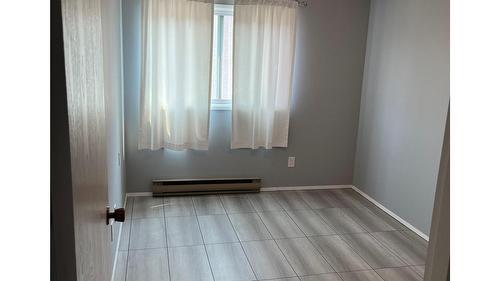 202-555 Rowcliffe Avenue, Kelowna, BC - Indoor Photo Showing Other Room