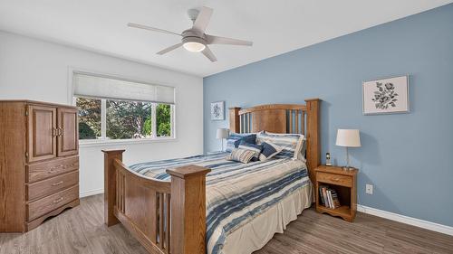 467-1260 Raymer Road, Kelowna, BC - Indoor Photo Showing Bedroom