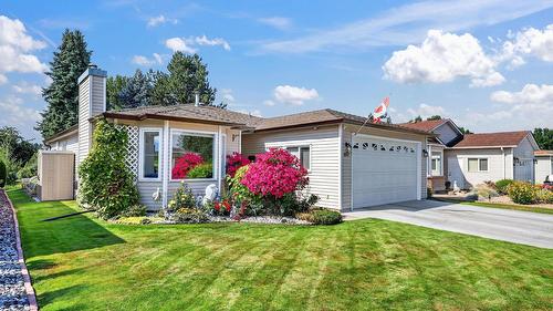 467-1260 Raymer Road, Kelowna, BC - Outdoor