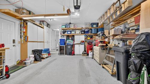 467-1260 Raymer Road, Kelowna, BC - Indoor Photo Showing Other Room