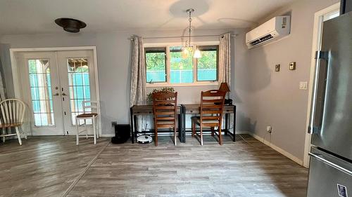 225 6Th Street, Nakusp, BC - Indoor