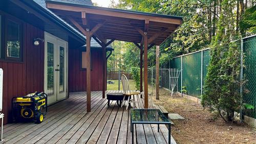 225 6Th Street, Nakusp, BC - Outdoor With Deck Patio Veranda With Exterior