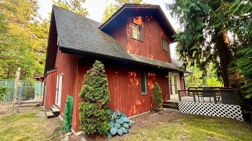 225 6Th Street, Nakusp, BC - Outdoor With Deck Patio Veranda