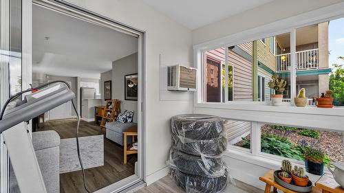 109-360 Battle Street, Kamloops, BC -  With Exterior