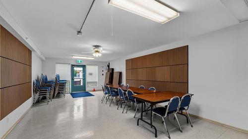 109-360 Battle Street, Kamloops, BC - Indoor Photo Showing Dining Room