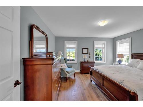 3894 St Clair Parkway, Port Lambton, ON - Indoor Photo Showing Bedroom