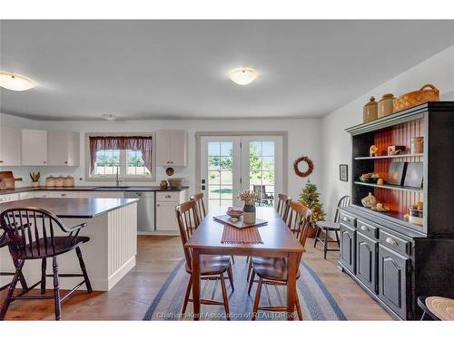 3894 St Clair Parkway, Port Lambton, ON - Indoor
