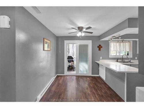 141 Lancefield Place, Chatham, ON - Indoor Photo Showing Kitchen With Double Sink