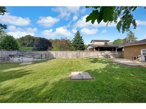 141 Lancefield Place, Chatham, ON - Outdoor With Backyard