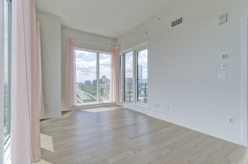 Living Room - 2502-1288 Rue St-Antoine O., Montréal (Ville-Marie), QC - Indoor Photo Showing Other Room