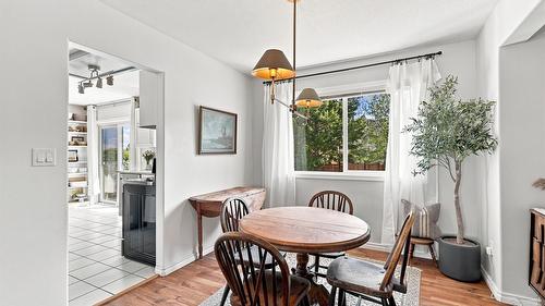 1796 Babine Avenue, Kamloops, BC - Indoor Photo Showing Dining Room