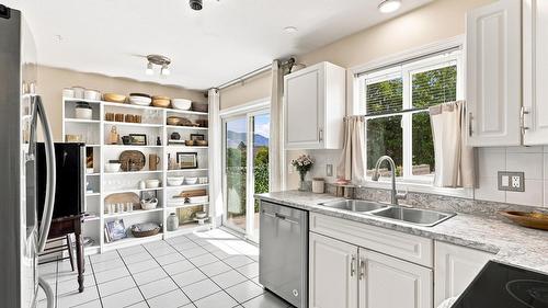 1796 Babine Avenue, Kamloops, BC - Indoor Photo Showing Kitchen With Double Sink