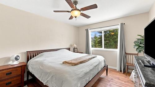 1796 Babine Avenue, Kamloops, BC - Indoor Photo Showing Bedroom