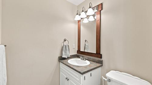 1796 Babine Avenue, Kamloops, BC - Indoor Photo Showing Bathroom