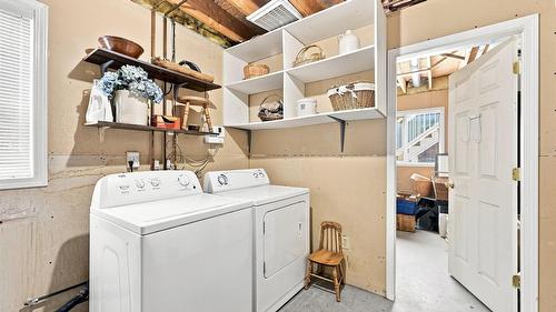1796 Babine Avenue, Kamloops, BC - Indoor Photo Showing Laundry Room