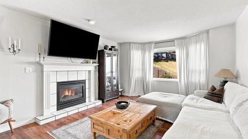 1796 Babine Avenue, Kamloops, BC - Indoor Photo Showing Living Room With Fireplace