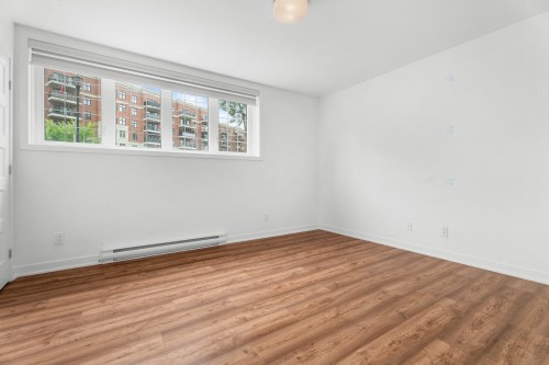 Master Bedroom - 1-9150 Rue Lennon, Brossard, QC - Indoor Photo Showing Other Room