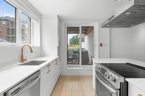 Kitchen - 1-9150 Rue Lennon, Brossard, QC - Indoor Photo Showing Kitchen