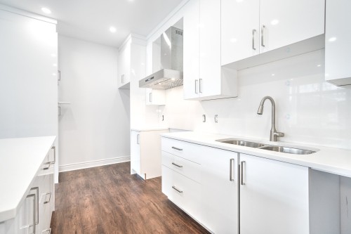 Cuisine - 3-20 Rue Larocque O., Sainte-Agathe-Des-Monts, QC - Indoor Photo Showing Kitchen With Double Sink With Upgraded Kitchen
