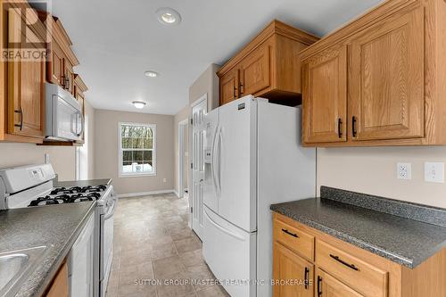 1140 St. Georges Lake Road, Frontenac (Frontenac Centre), ON - Indoor Photo Showing Kitchen