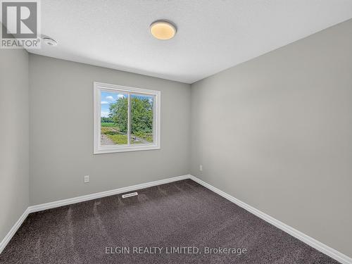 40 Finch Street, Tillsonburg, ON - Indoor Photo Showing Other Room