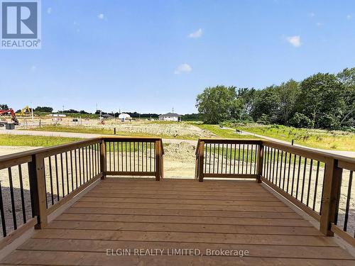 40 Finch Street, Tillsonburg, ON - Outdoor With Deck Patio Veranda