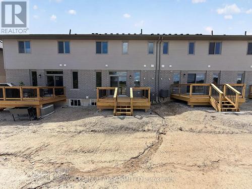 40 Finch Street, Tillsonburg, ON - Outdoor With Deck Patio Veranda With Exterior