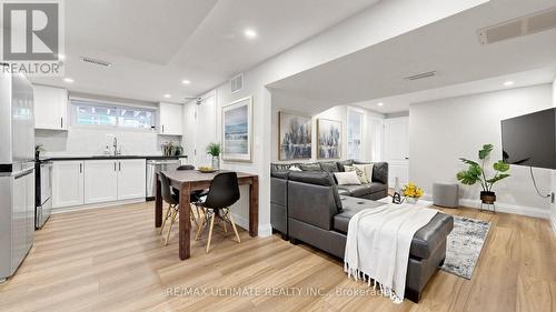 73 Bowerbank Drive, Toronto, ON - Indoor