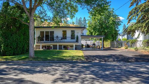 1175 Neptune Road, Kelowna, BC - Outdoor