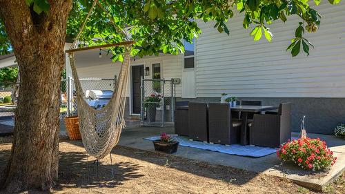 1175 Neptune Road, Kelowna, BC - Outdoor With Exterior