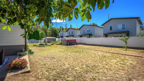 1175 Neptune Road, Kelowna, BC - Outdoor