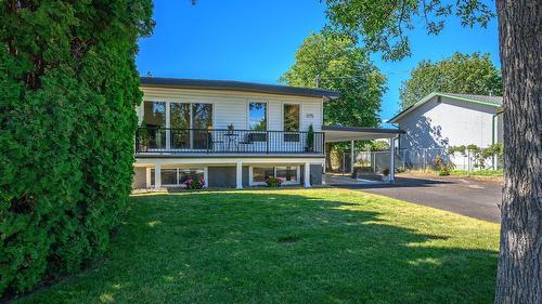 1175 Neptune Road, Kelowna, BC - Outdoor